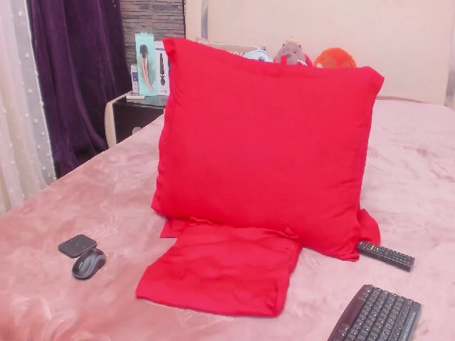 Live sex webcam photo for Hotschocolate #272151256