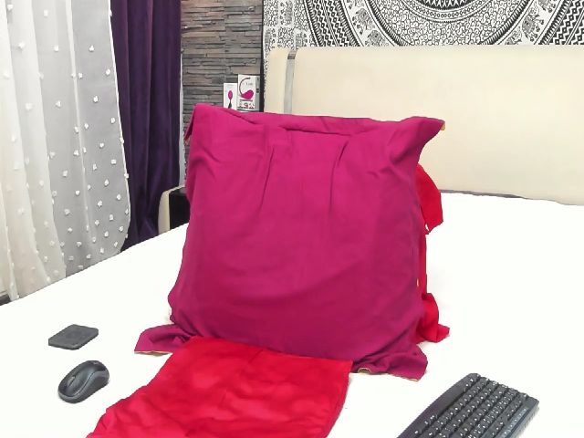 Live sex webcam photo for Hotschocolate #272578656