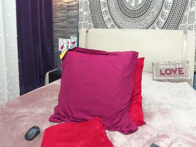 Live sex webcam photo for Hotschocolate #272588216