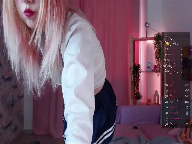 Live sex webcam photo for HoveyKey #274478578