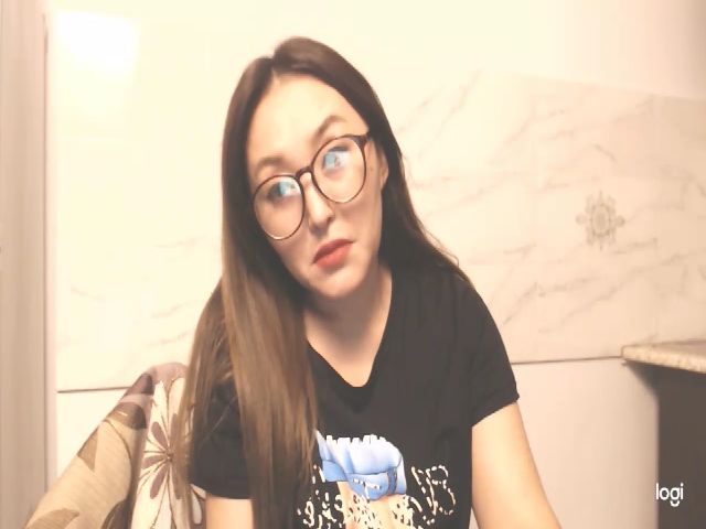 Live sex webcam photo for HrnyTeacher #271866912