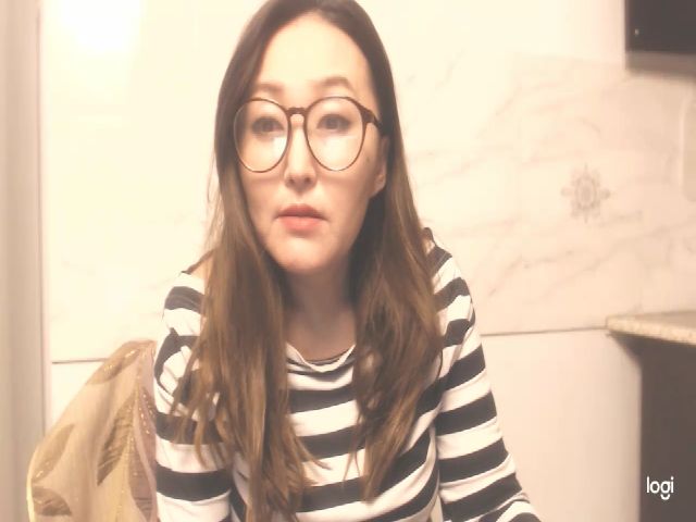 Live sex webcam photo for HrnyTeacher #271967419