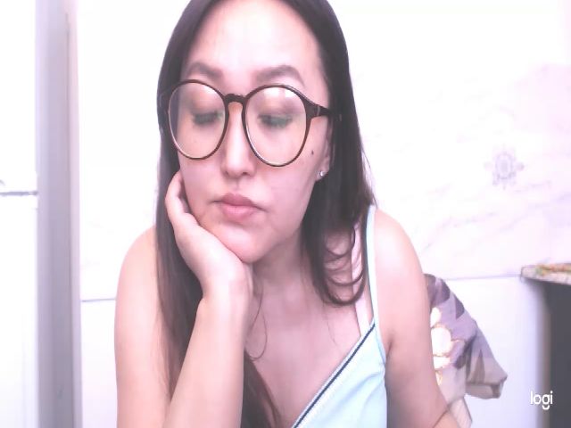 Live sex webcam photo for HrnyTeacher #272225104