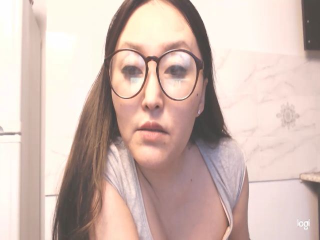 Live sex webcam photo for HrnyTeacher #272398435