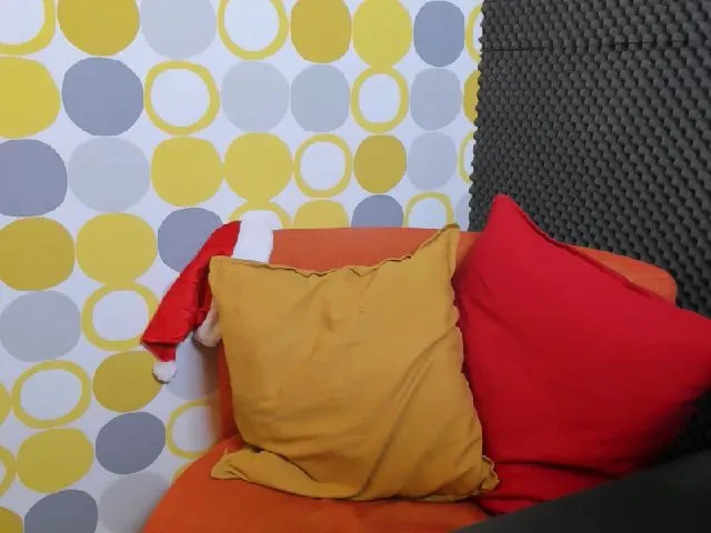 Live sex webcam photo for HugeBoobsErin #271757177