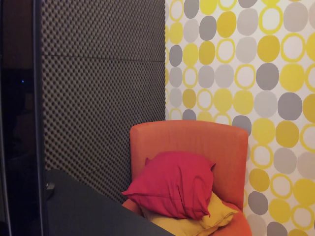 Live sex webcam photo for HugeBoobsErin #272661199