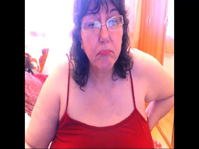 Live sex webcam photo for HugeTitsShow #273344978