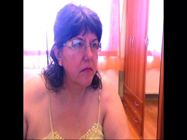 Live sex webcam photo for HugeTitsShow #274422102