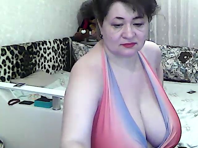 Live sex webcam photo for Huge_nipple8 #272503980