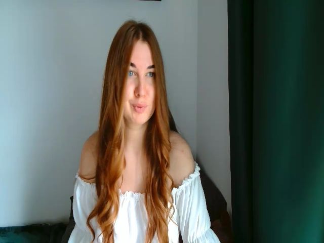 Live sex webcam photo for IFlowersGirl #274196895