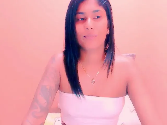 Live sex webcam photo for INDIANGOLD #271879078