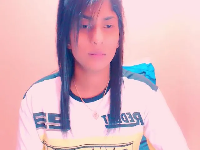 Live sex webcam photo for INDIANGOLD #271885421