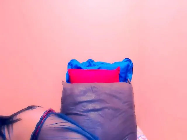 Live sex webcam photo for INDIANGOLD #272501339