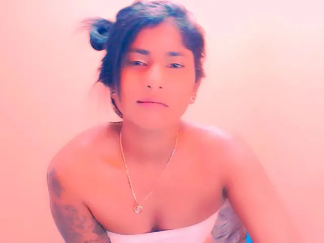 Live sex webcam photo for INDIANGOLD #272581611