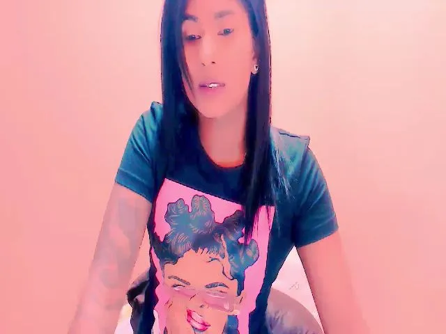 Live sex webcam photo for INDIANGOLD #272687192