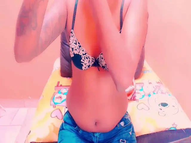 Live sex webcam photo for INDIANGOLD #272767876