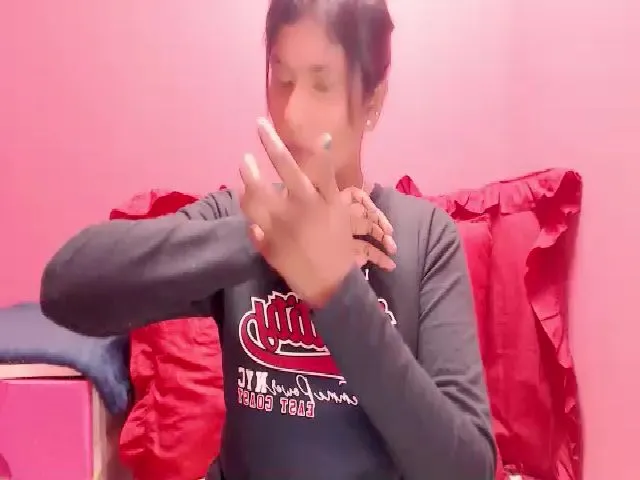 Live sex webcam photo for INDIANGOLD #273958675