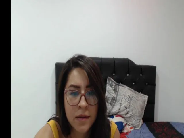 Live sex webcam photo for ISamantha #272412650