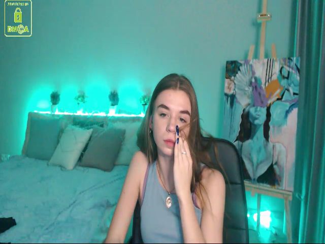 Live sex webcam photo for I_am_sweety #272179646