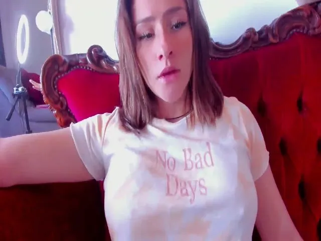 Live sex webcam photo for I_wantadaddie #273346718