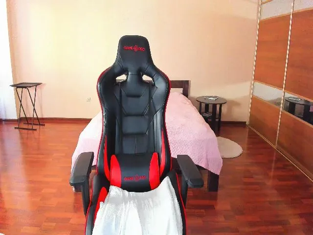 Live sex webcam photo for Iam_Sasha #272808331