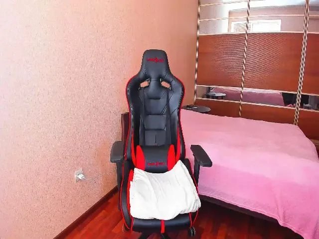 Live sex webcam photo for Iam_Sasha #272810026