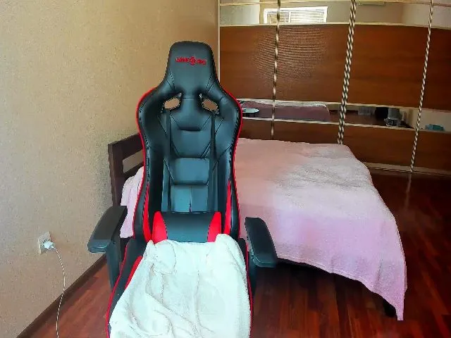 Live sex webcam photo for Iam_Sasha #272875140