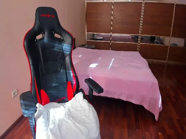 Live sex webcam photo for Iam_Sasha #272893853