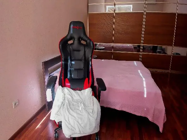 Live sex webcam photo for Iam_Sasha #272903580