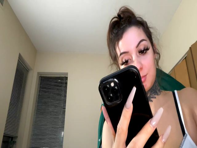 Live sex webcam photo for IllusionBby #271782657