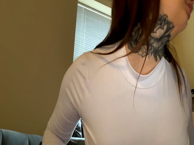 Live sex webcam photo for IllusionBby #271885951