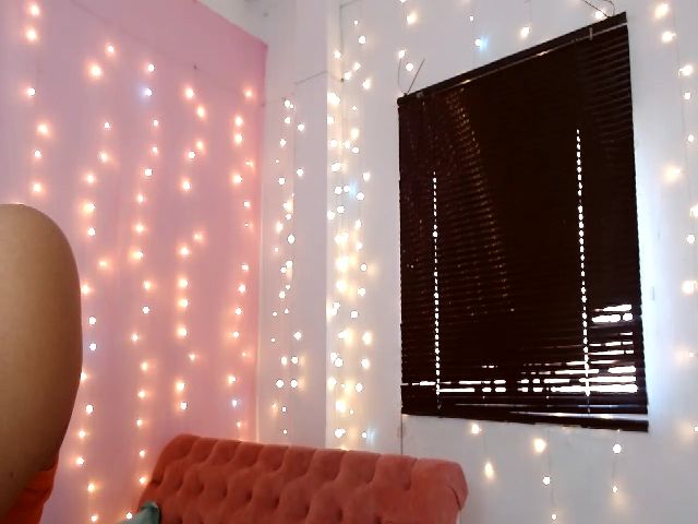 Live sex webcam photo for ImBella_Sir #272320666