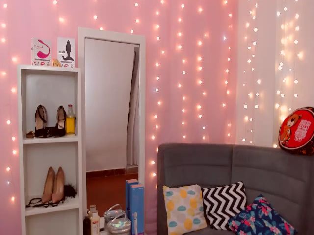 Live sex webcam photo for ImBella_Sir #272527122