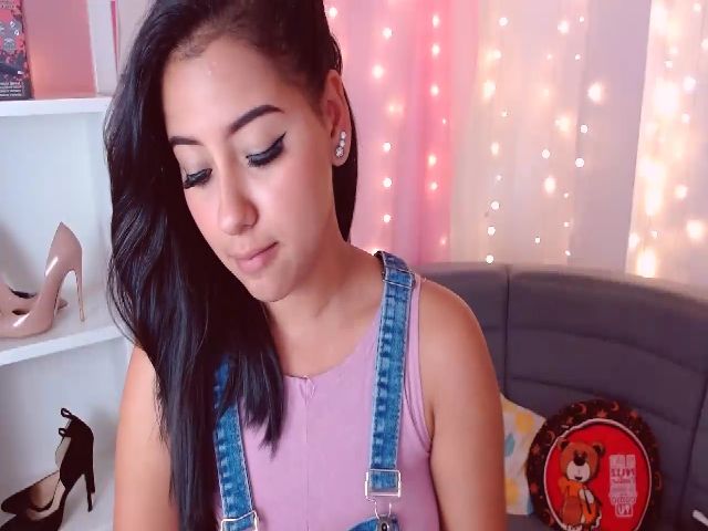 Live sex webcam photo for ImBella_Sir #273537643