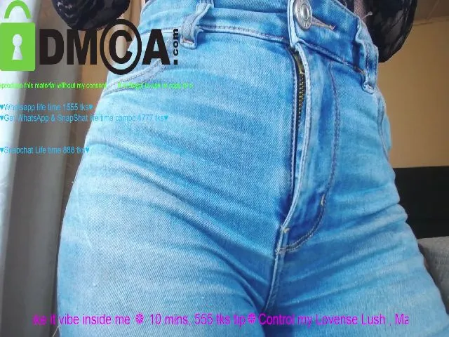 Live sex webcam photo for ImSattine #272494963