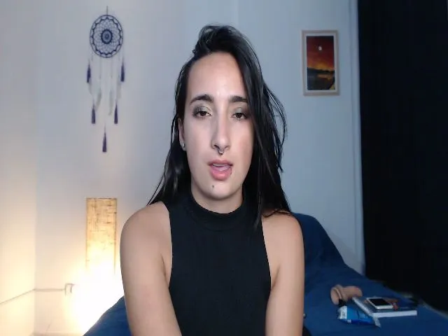 Live sex webcam photo for Im_Alicia #287897344