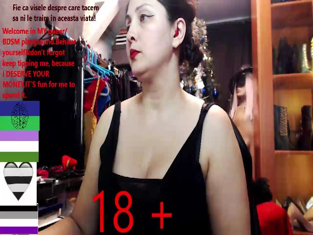 Live sex webcam photo for ImperatrizaS #271789065