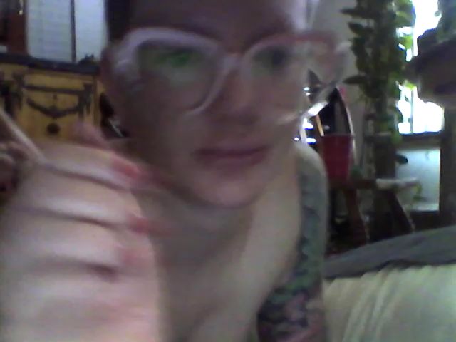 Live sex webcam photo for Indee_genue #273768180