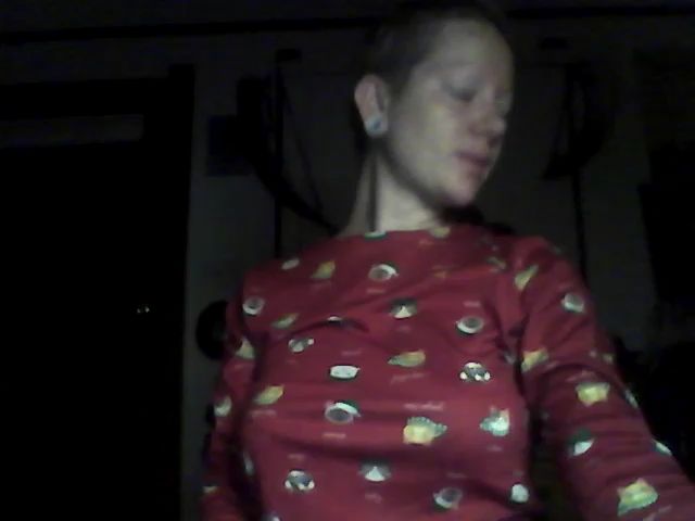 Live sex webcam photo for Indee_genue #273794237