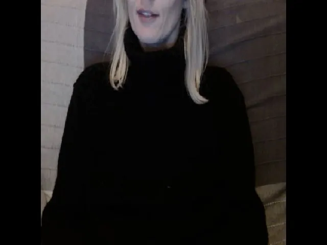 Live sex webcam photo for IndianaBella #271698918