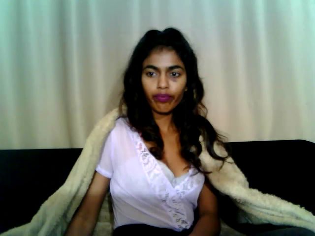 Live sex webcam photo for Indianangel69 #274318370