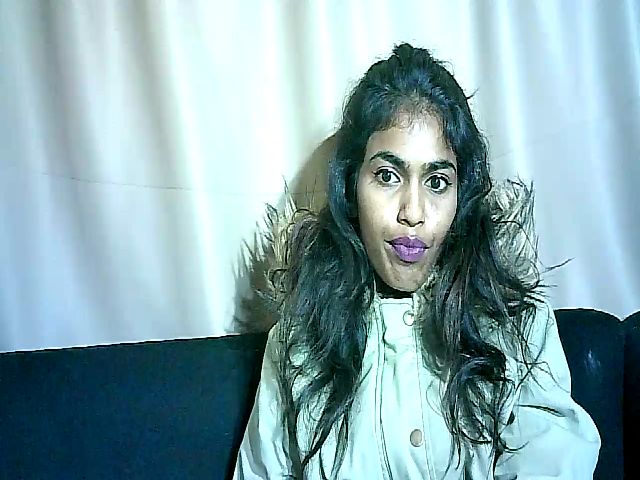 Live sex webcam photo for Indianangel69 #274520687