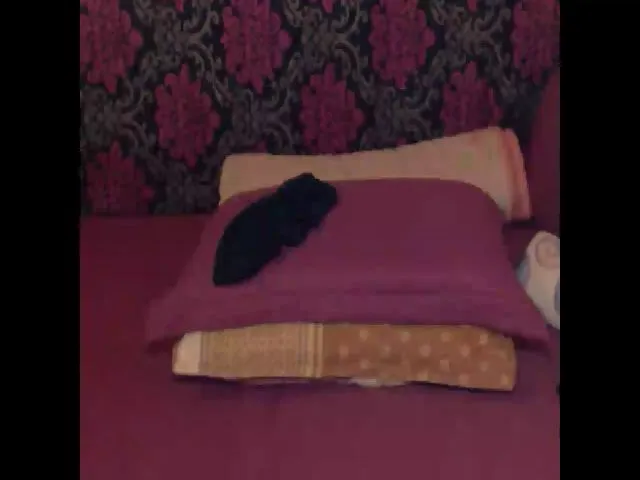 Live sex webcam photo for Indiandolly4u #272812480