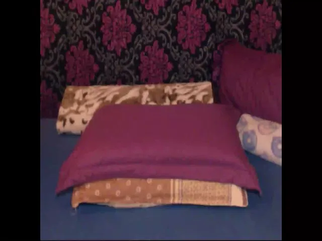 Live sex webcam photo for Indiandolly4u #273805867