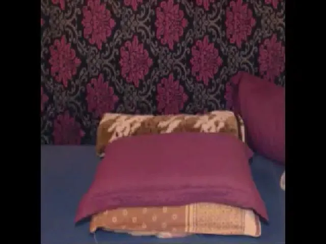 Live sex webcam photo for Indiandolly4u #273913278