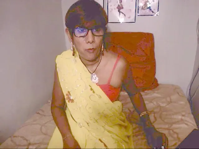Live sex webcam photo for Indianmilf_4u #272588813