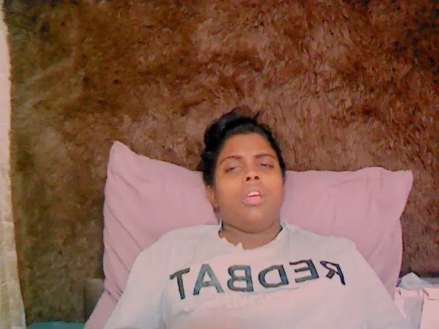 Live sex webcam photo for Indianpride #272762382