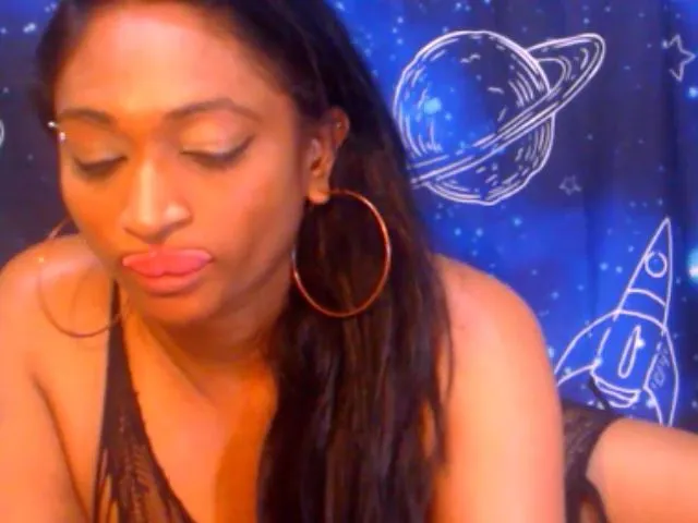 Live sex webcam photo for Indianspicey #272507366