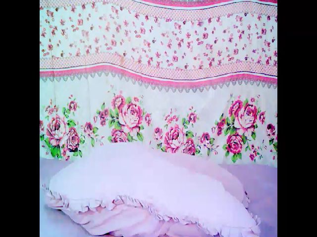 Live sex webcam photo for Indiantopaz69 #272606167