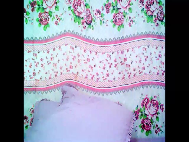 Live sex webcam photo for Indiantopaz69 #273394667